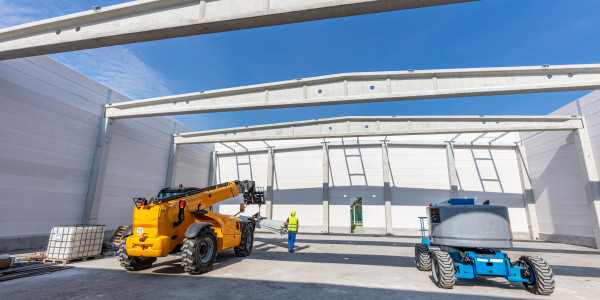 Pintar Fachadas de Naves Industriales, Fábricas y Almacenes en Barcelona · Pintar Construcción de Obra Nueva