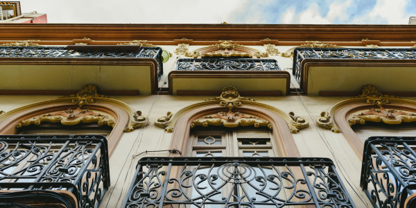 Rehabilitación y Restauración de Fachadas Sant Salvador de Guardiola · Restauración de Fachadas Emblemáticas